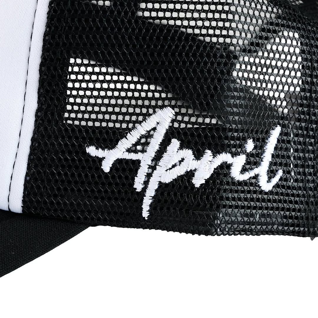 APRIL FULL CIRCLE TRUCKER BLACK